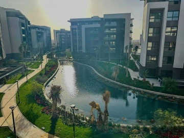 شقة للبيع بريفادو 63م بمدينتي فيو علي بحيرات اتجاه بحري