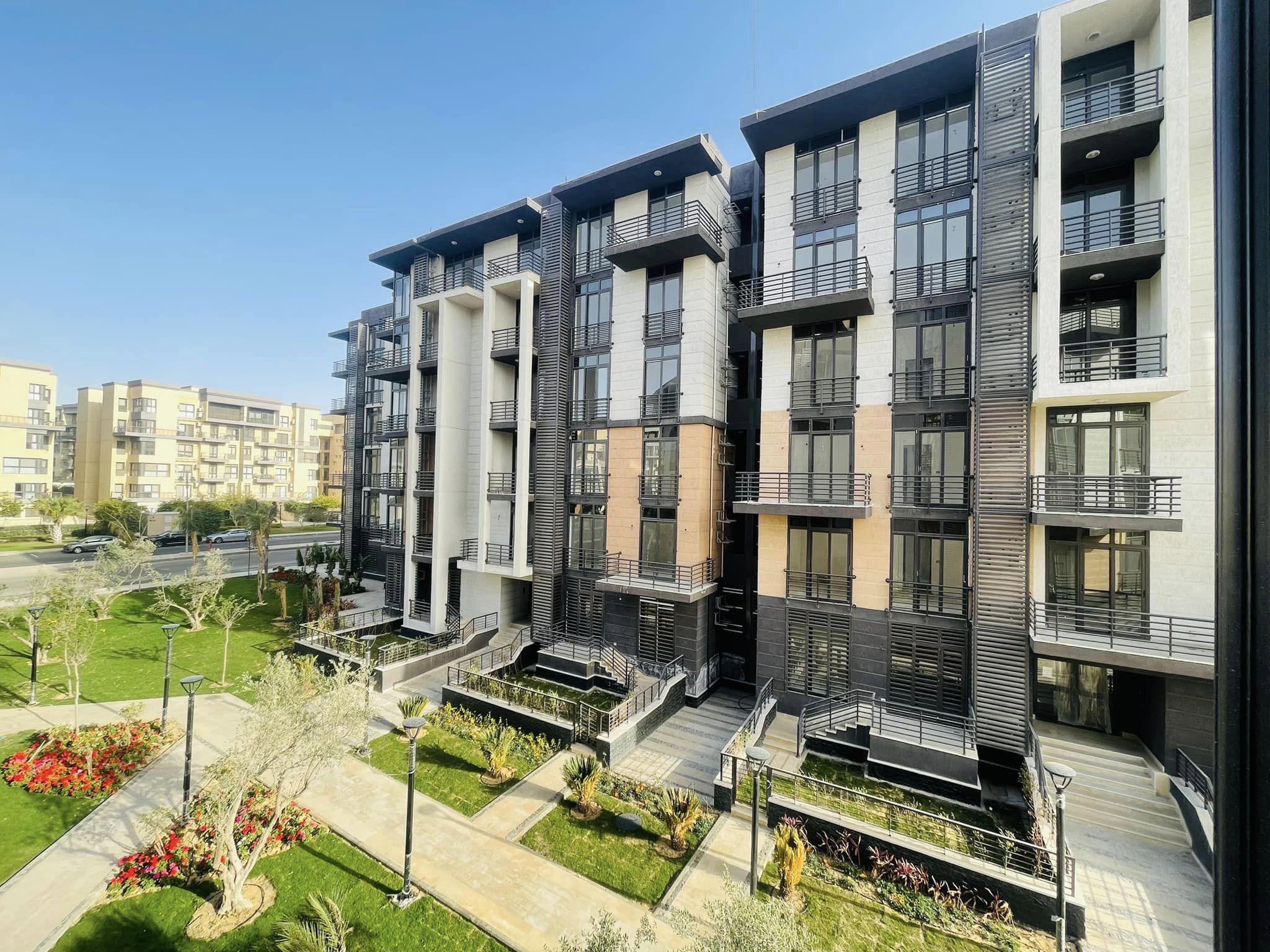 استوديو للبيع اول حجز بالمجموعه 89 فيو وايدجاردن 51م 