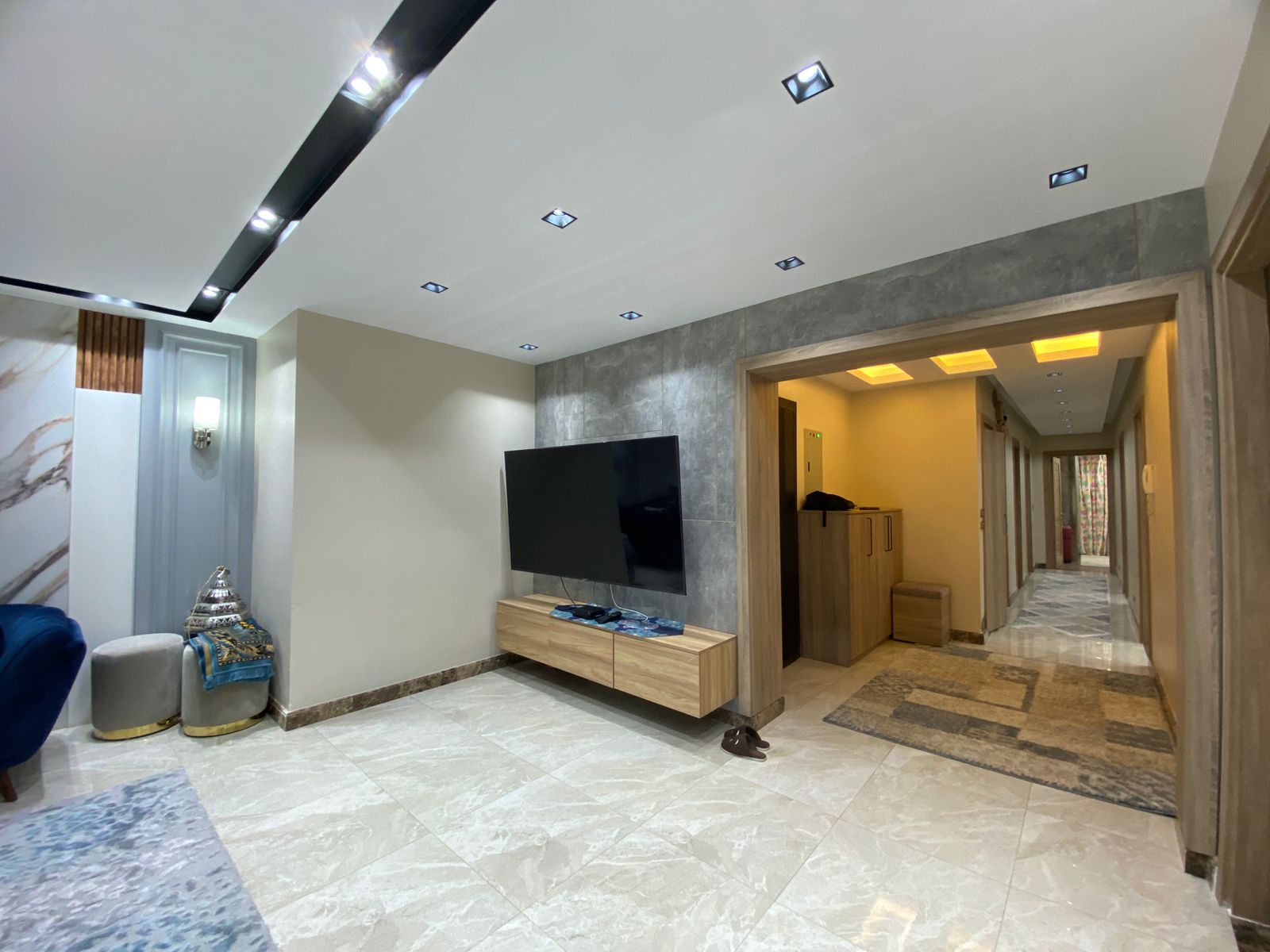 بمدينتى شقة 200 م2 بحرى للبيع كاش تطل على Central Walk