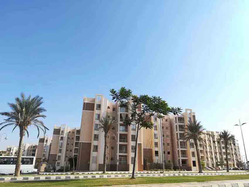 شقة للبيع بمدينتى 82م2 بالB7 تطل على شارع رئيسي والشانزلزية