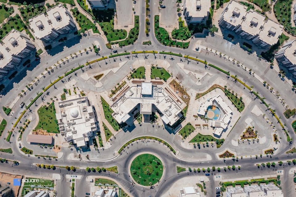 بمدينتى شقة 140م2 شرقى للبيع تطل على جاردن وكرافت زون