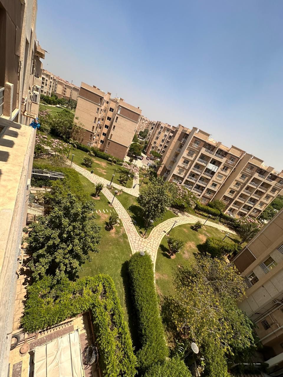 شقه للبيع كاش بمدينتي 96متر في الB7