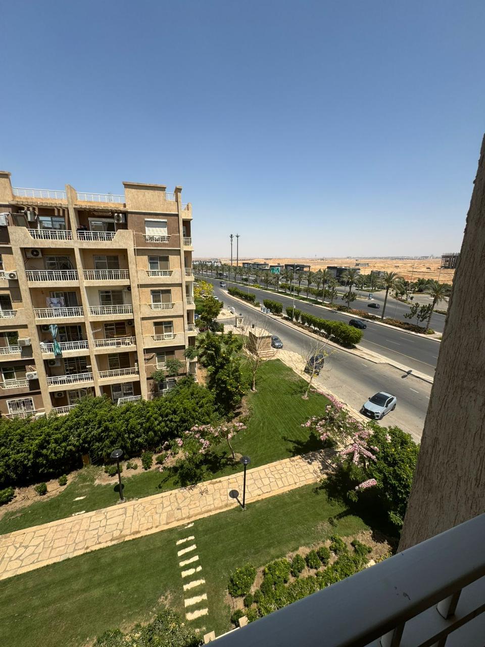  شقه للبيع كاش بمدينتي 96متر في الB11