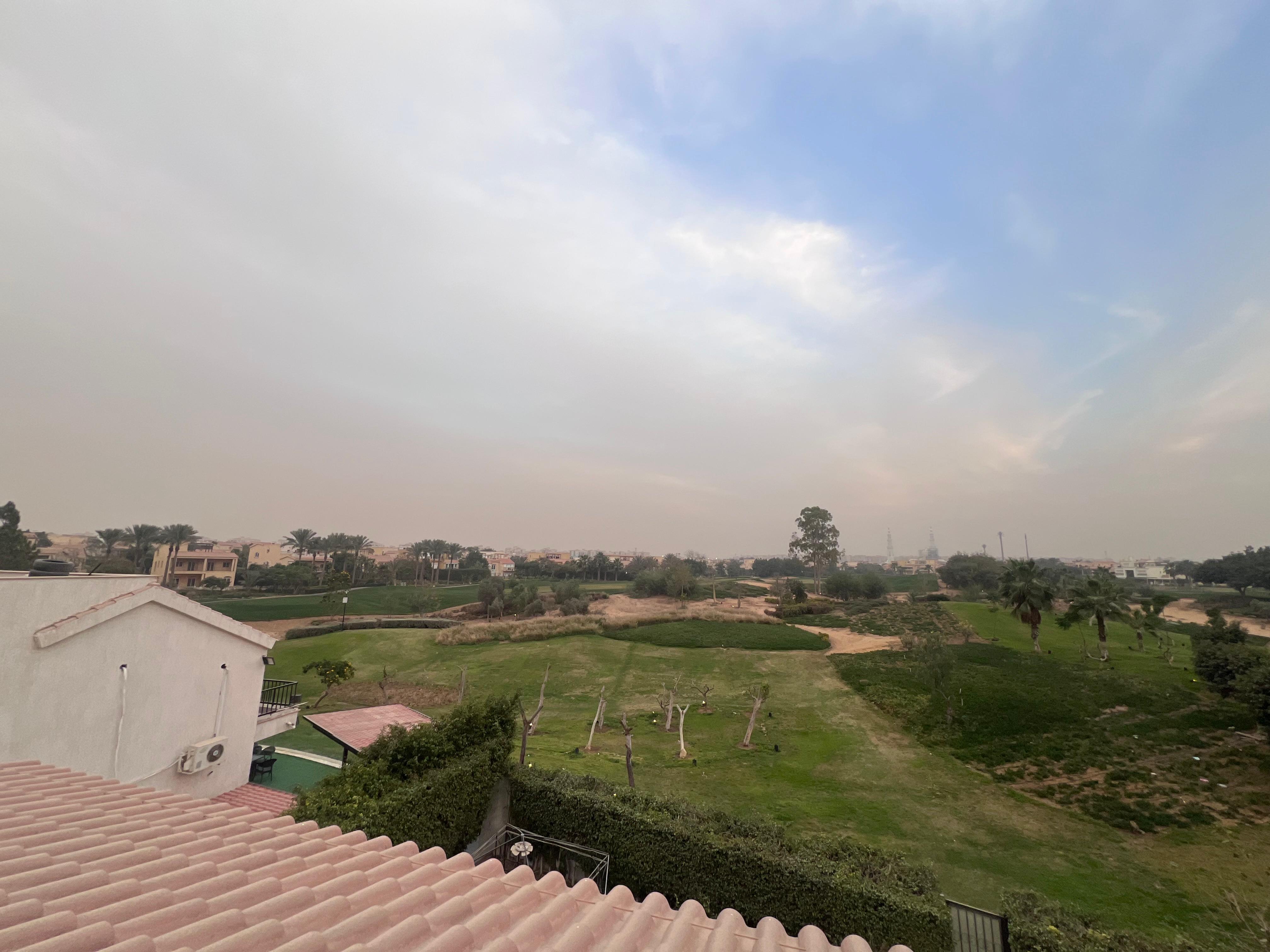 للبيع بمدينتي فيلا سوبر لوكس نموذج W ارض 620م فيو جولف مباشر