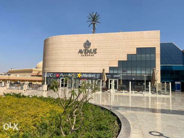 فرصة ل أصحاب البراندات محل 43 متر للايجار مول افنييو