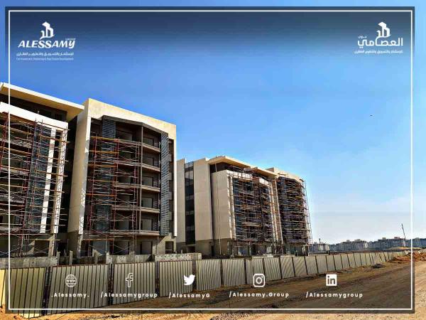 شقة للبيع بريفادو 84م بمدينتي فيو شارع رئيسي