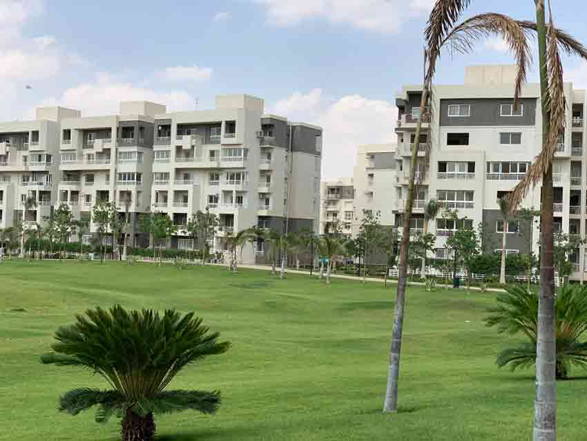 شقة للبيع بمدينتي 75م باطلالة شارع باقل توتال ب B14 