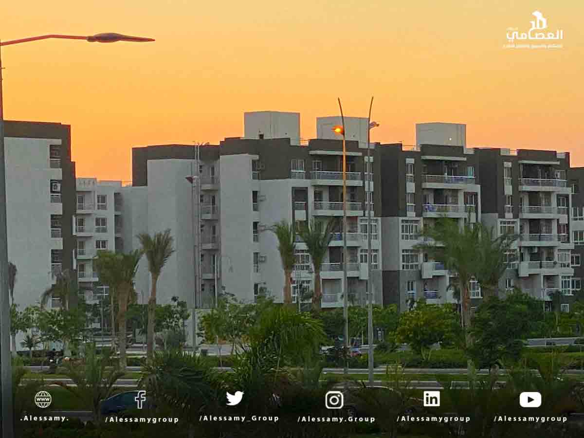 في مدينتي شقة للبيع استلام فوري 116م جاردن بحري بB12 ناصية 