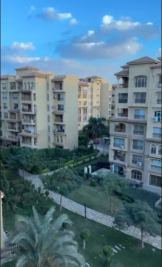 شقة 260م للبيع بمدينتي  جاردن قريبة للخدمات B1