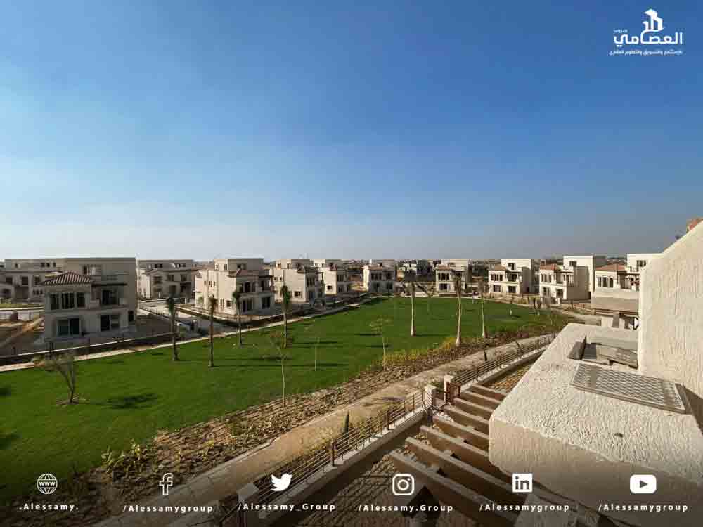 في مدينتي فيلا توين هاوس 370م وايد جاردن فيو ناصية ممر بVG3