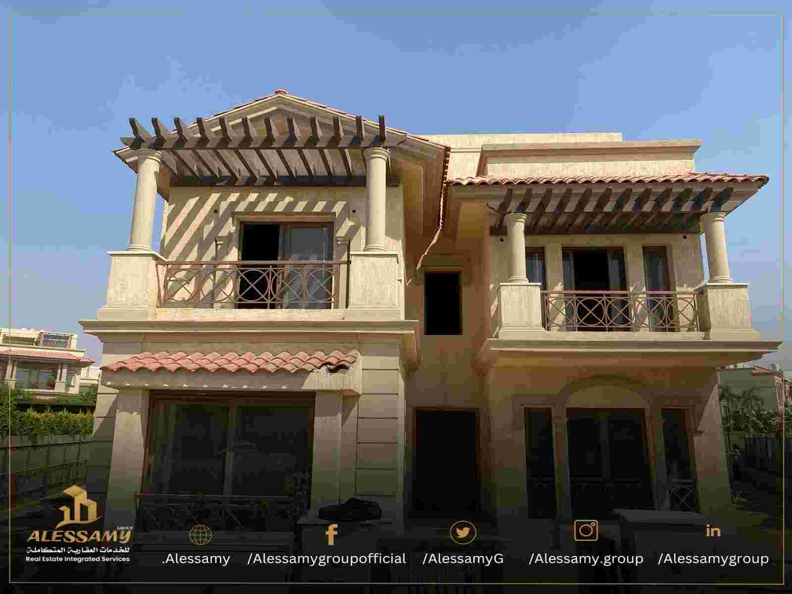 بمدينتى فيلا 424 م2 شرقي غربي للبيع تقسيط تطل على وايد جـــا