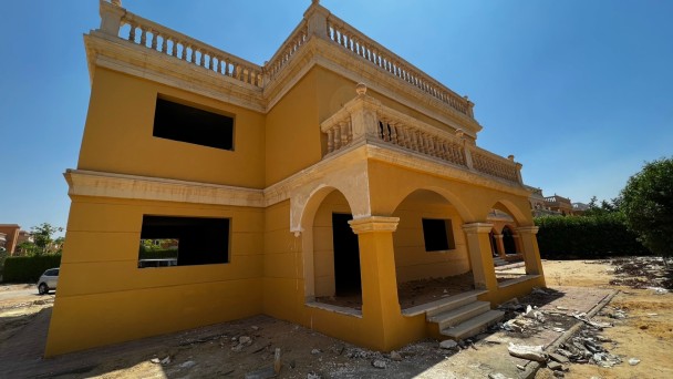 فيلا منفصلة للبيع بأرقى الكمبوندات ( ستيلا مصر الجديدة )