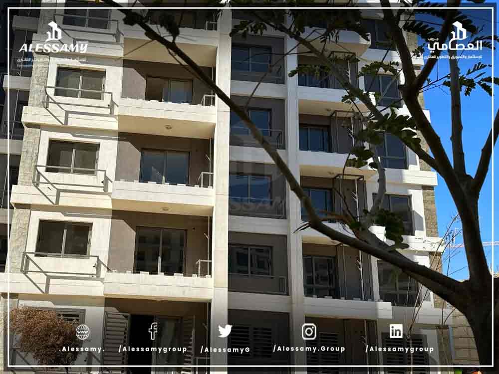  شقه للبيع بتسهيلات علي 12سنوات بمدينه نور 119متر في الB1 